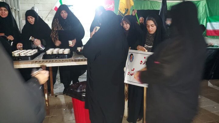 تصاویر/ فعالیت مستمر موکب مدرسه علمیه خواهران شهرستان نقده در جنگ رمضان