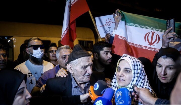تصاویر/ استقبال از مهدیه اسفندیاری در تهران