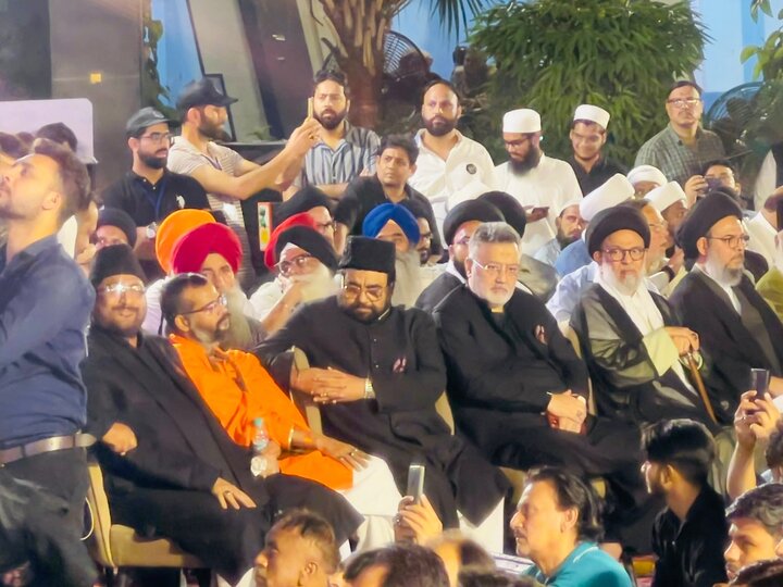 "چہلمِ شہیدِ امت" کے عنوان سے ایران کلچر ہاؤس دہلی میں پروقار تعزیتی اجتماع