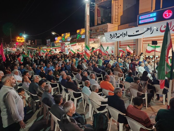تصاویر/ اجتماع مردم چغادک در بیعت با رهبر انقلاب