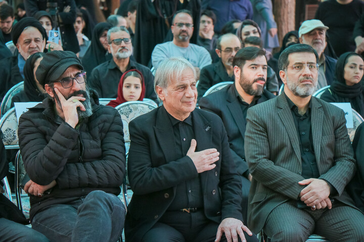 تصاویر/ گردهمایی اصحاب رسانه قم به منظور پاسداشت تلاش‌های ارزشمند هنرمندان متعهد و تقدیر از چهره سال هنر انقلاب استان قم