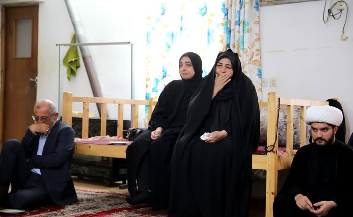 تصاویر/ دیدار آیت الله نورمفیدی با خانواده شهید سیدمهدی سیدالنگی در روستای النگ شهرستان کردکوی