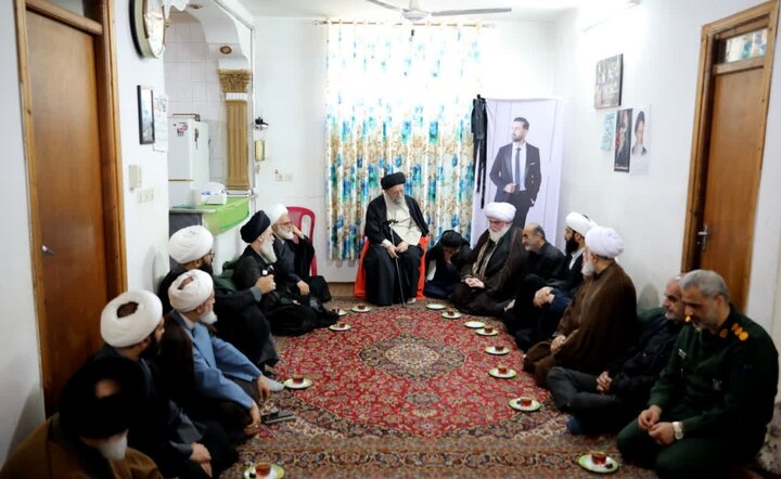 تصاویر/ دیدار آیت الله نورمفیدی با خانواده شهید سیدمهدی سیدالنگی در روستای النگ شهرستان کردکوی