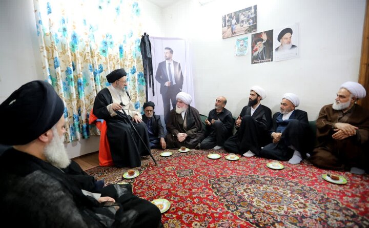 تصاویر/ دیدار آیت الله نورمفیدی با خانواده شهید سیدمهدی سیدالنگی در روستای النگ شهرستان کردکوی