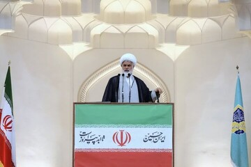 تبعیت از رهبری رمز عبور از بحران‌ها است
