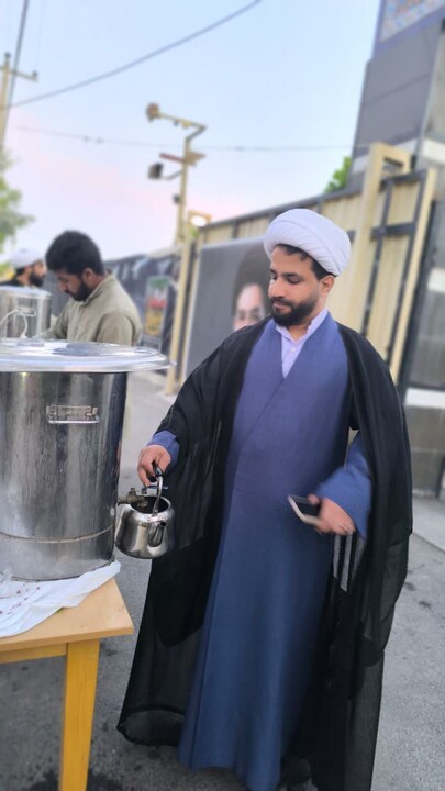 تصاویر/ ایستگاه صلواتی مدرسه علمیه امام صادق جیرفت