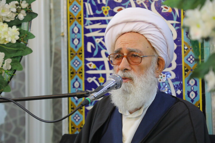 تصاویر / مراسم چهلمین شب ارتحال آیت الله جناتی در قم