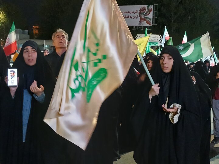 تصاویر/ اجتماع مردمی لبیک سید مجتبی خامنه ای شکریه پاکستان
