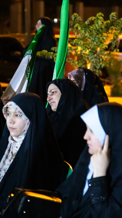 تصاویر/ اختتامیه نمایشگاه نمادین بی تاب شهیدان مدرسه شجره طیبه میناب در هلال بن علی (ع)