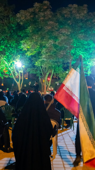 تصاویر/ اختتامیه نمایشگاه نمادین بی تاب شهیدان مدرسه شجره طیبه میناب در هلال بن علی (ع)