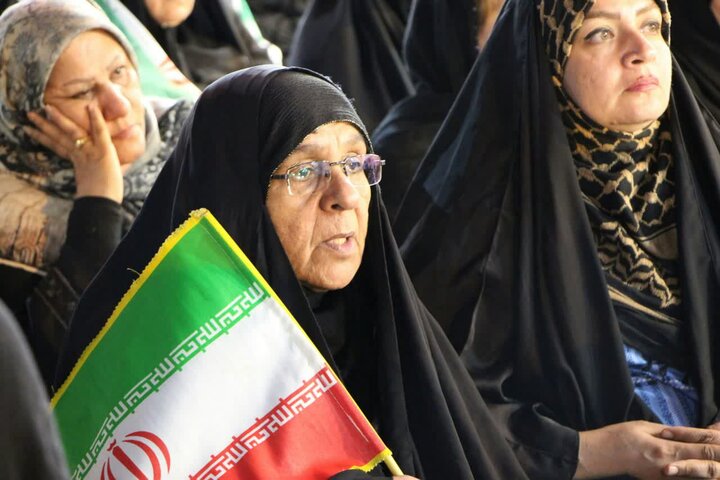 تصاویر/ بیعت چغادکی‌ها با رهبر انقلاب
