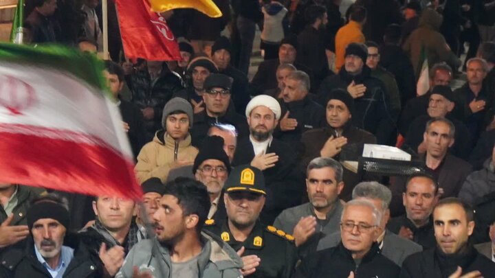 تصاویر/ تجمع مردم چالدران در چهل و هشتمین شب متوالی