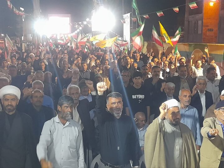 تصاویر/ مردم بردستان پای کار نظام و رهبری