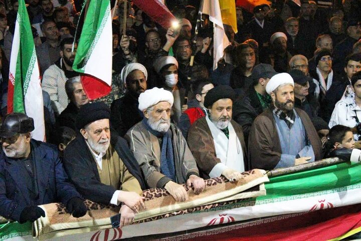 تصاویر/ تجمع مردم شهرستان چالدران در حمایت از نظام اسلامی در چهل و هشتیمن شب متوالی