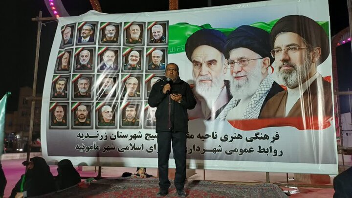 تصاویر/چهل و هفتمین شب حضور پرشور مردم ولایتمدار مامونیه در تجدید بیعت با آرمان‌های انقلاب