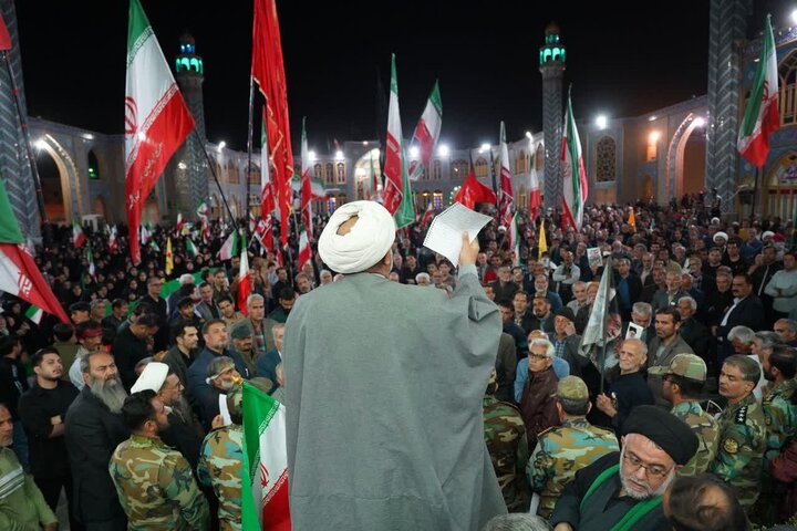 تصاویر/گرامیداشت شهدای جنگ رمضان گروه ۸۴۰ موشکی نزاجا بمناسبت روز ارتش درآران وبیدگل