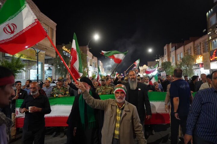 تصاویر/گرامیداشت شهدای جنگ رمضان گروه ۸۴۰ موشکی نزاجا بمناسبت روز ارتش درآران وبیدگل