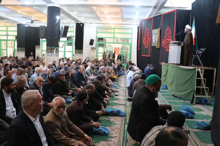 تصاویر/ نماز عبادی سیاسی جمعه در قرچک