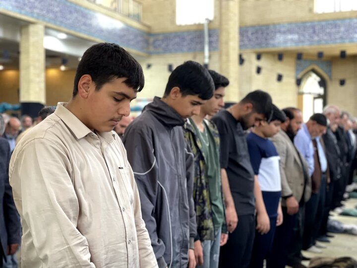 تصاویر/ اقامه نماز جمعه در ملارد
