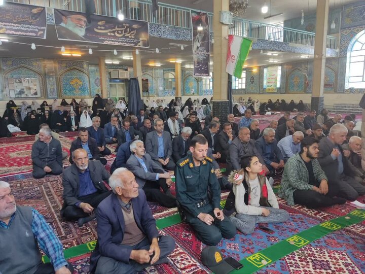 تصاویر/ نماز عبادی سیاسی جمعه جوشقان قالی