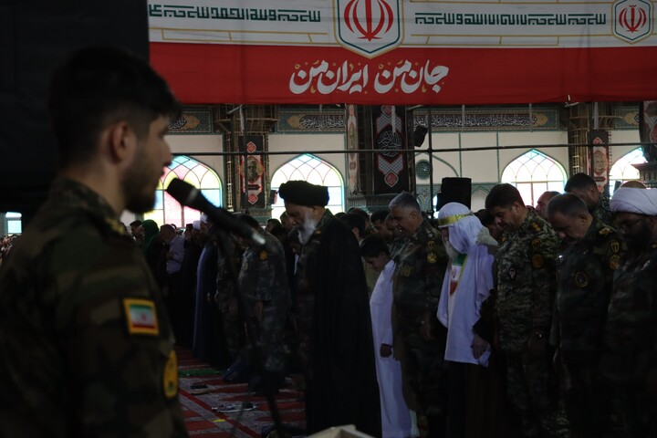 نماز جمعه اهواز به رنگ «ارتش فدای ملت»