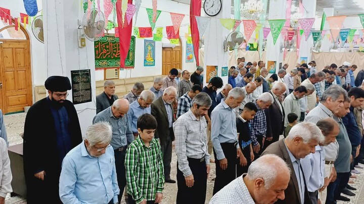 نماز جمعه بندرریگ به روایت تصویر