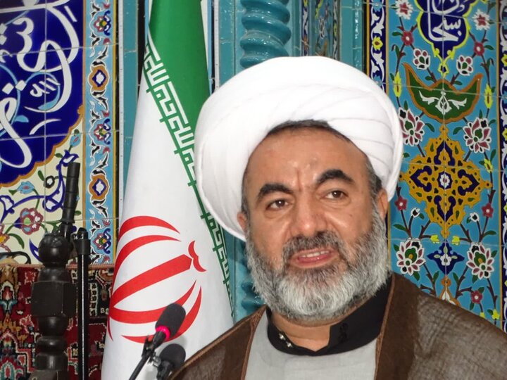 تصاویر/ اقامه نماز جمعه امروز شهرستان چهاربرج