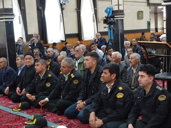 تصاویر/ اقامه نماز جمعه امروز شهرستان چهاربرج