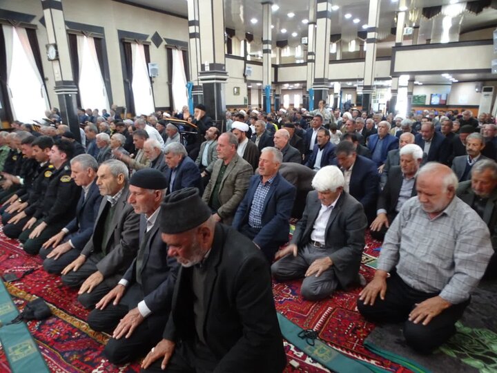 تصاویر/ اقامه نماز جمعه امروز شهرستان چهاربرج