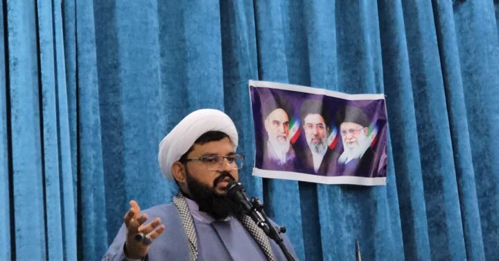 تصاویر/ اقامه نماز جمعه در شهر ریگان