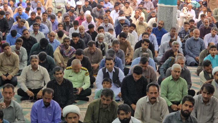 تصاویر/ اقامه نماز جمعه در شهر ریگان