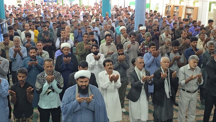 تصاویر/ اقامه نماز جمعه در شهر ریگان