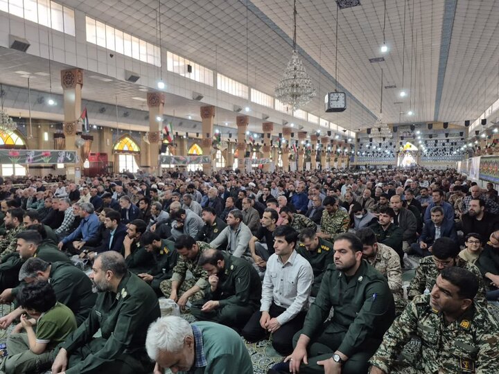 تصاویر/ اقامه نماز جمعه در پاکدشت