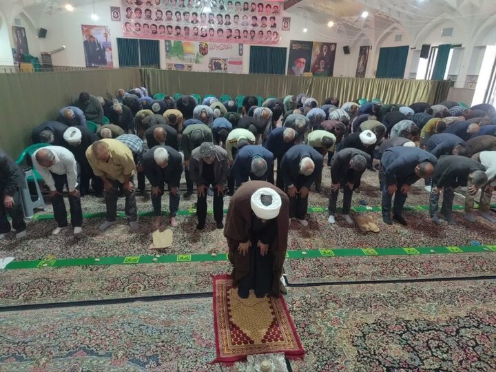 تصاویر/ اقامه نماز جمعه در شهر خانوک