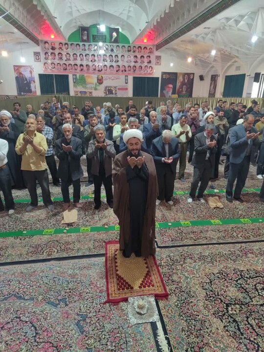 تصاویر/ اقامه نماز جمعه در شهر خانوک