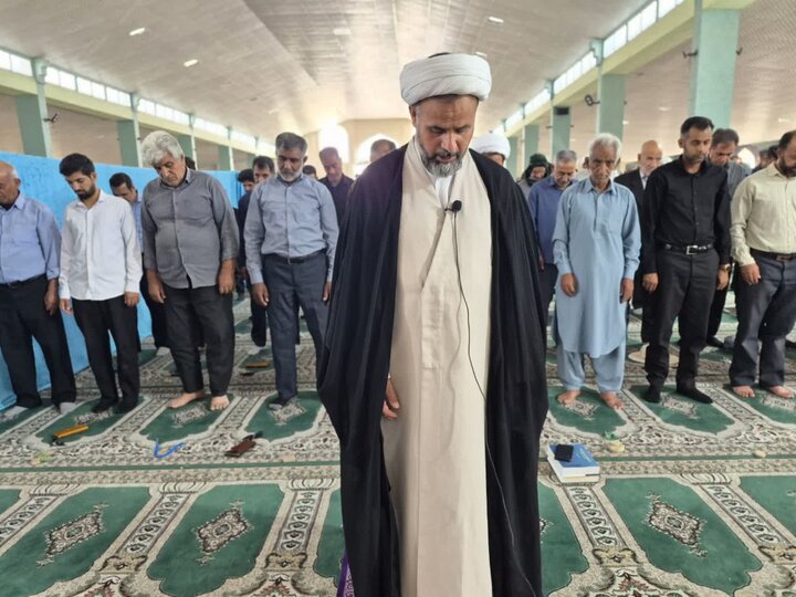 تصاویر/ اقامه نماز جمعه در شهر عنبر آباد