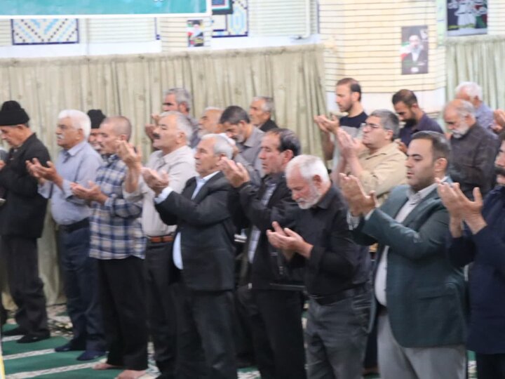 تصاویر/ اقامه نماز جمعه در شهر زیدآباد