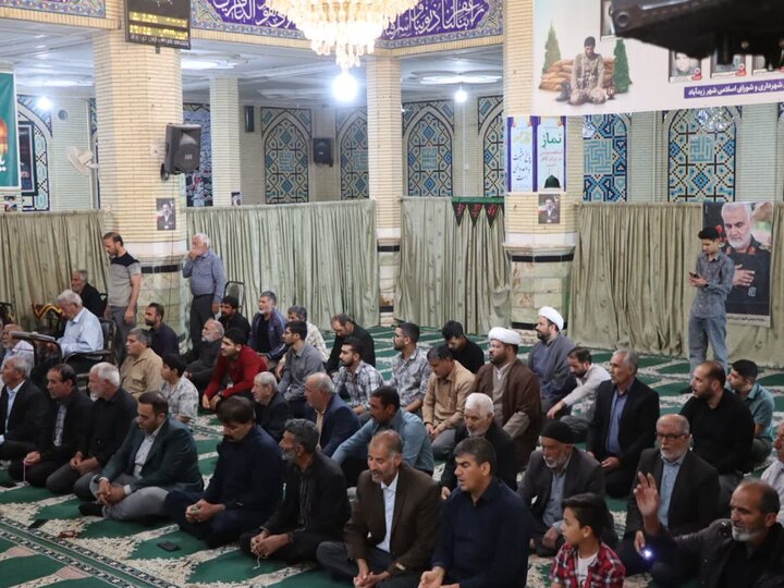 تصاویر/ اقامه نماز جمعه در شهر زیدآباد