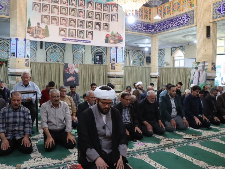 تصاویر/ اقامه نماز جمعه در شهر زیدآباد