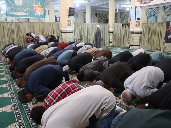 تصاویر/ اقامه نماز جمعه در شهر زیدآباد