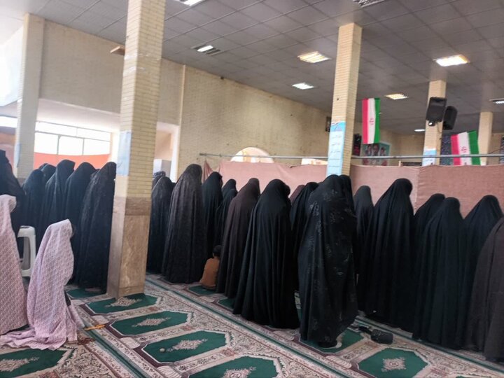 تصاویر/ اقامه نماز جمعه در شهر بلورد