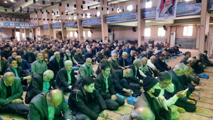 تصاویر/اقامه نماز عبادی سیاسی جمعه در خمین