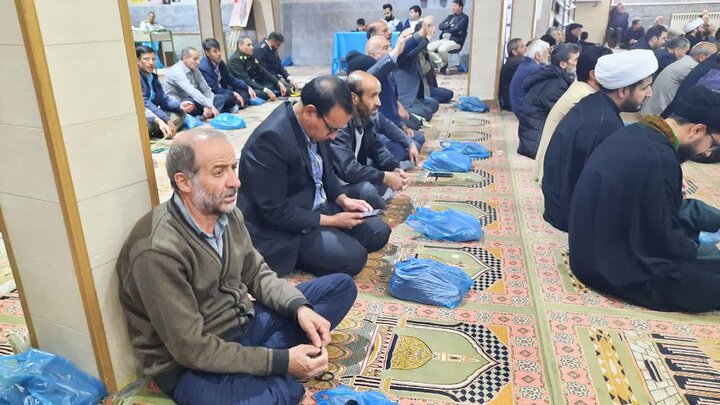 تصاویر/اقامه نماز عبادی سیاسی جمعه در خمین