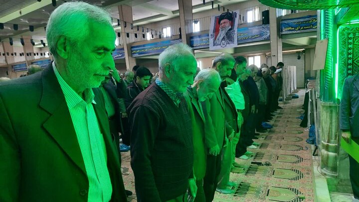 تصاویر/اقامه نماز عبادی سیاسی جمعه در خمین