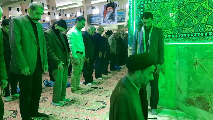 تصاویر/اقامه نماز عبادی سیاسی جمعه در خمین