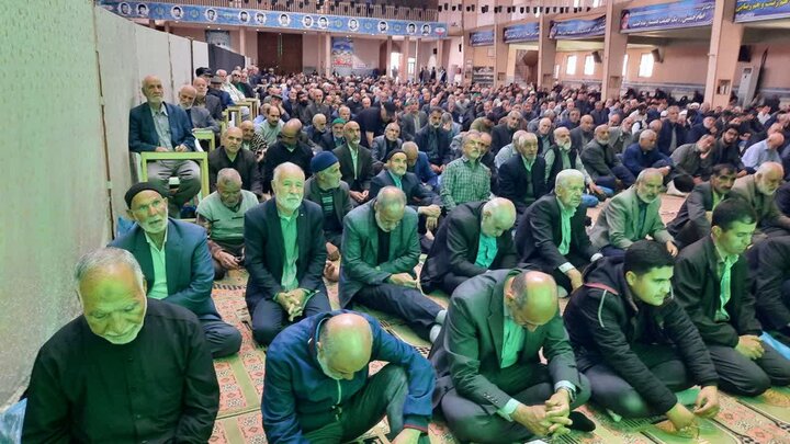 تصاویر/اقامه نماز عبادی سیاسی جمعه در خمین