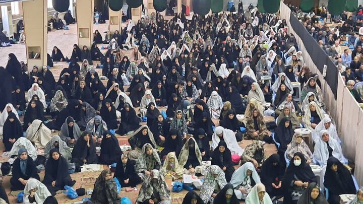 تصاویر/اقامه نماز عبادی سیاسی جمعه در خمین