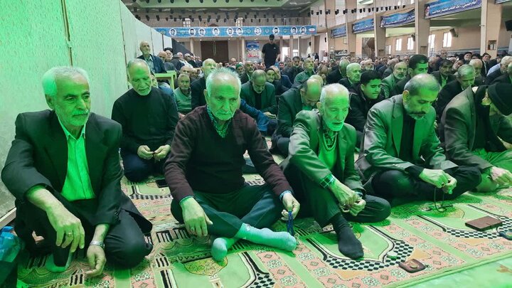 تصاویر/اقامه نماز عبادی سیاسی جمعه در خمین