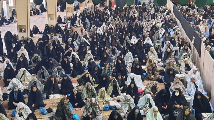 تصاویر/اقامه نماز عبادی سیاسی جمعه در خمین