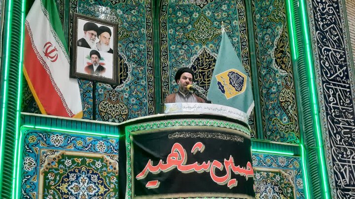 تصاویر/اقامه نماز عبادی سیاسی جمعه در خمین